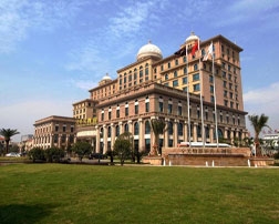 寧波伯（bó）爵（jué）華府大酒店